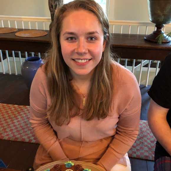 Meet your Posher, Alice - Picture 2 of 2